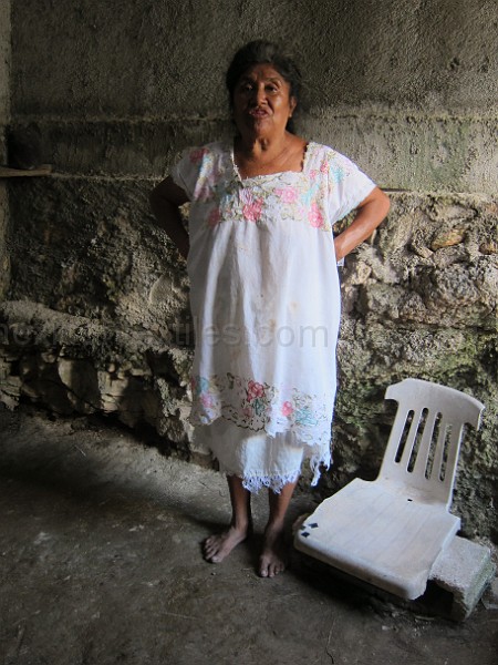 mayan_santacruz25.JPG - Documantary photos of villages of Calkani, Campeche november 2011